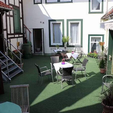 Deutsches Haus Гостевой дом Нортхайм