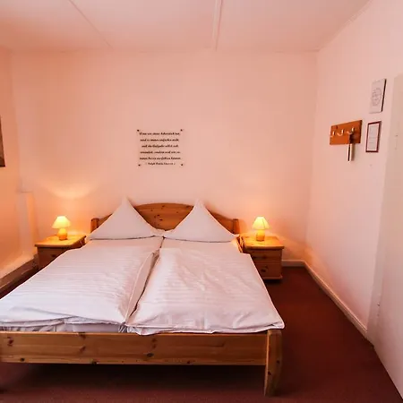 게스트하우스 Deutsches Haus 3*